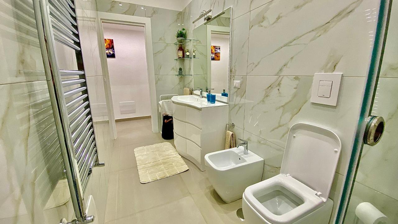 Appartamento Casa Crispino Piano Terra Per 2 Persone Frattaminore Bagian luar foto